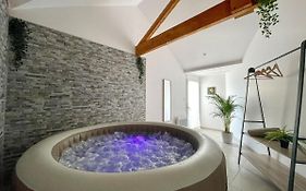 Un Cocon pour 2 ou 4 - Mérignac -Jacuzzi - Netflix - Tram A